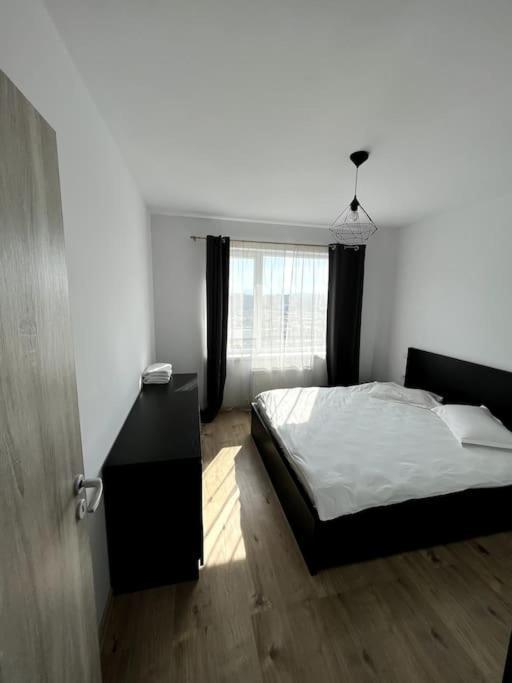 Apartment Teodor Brasov Bagian luar foto